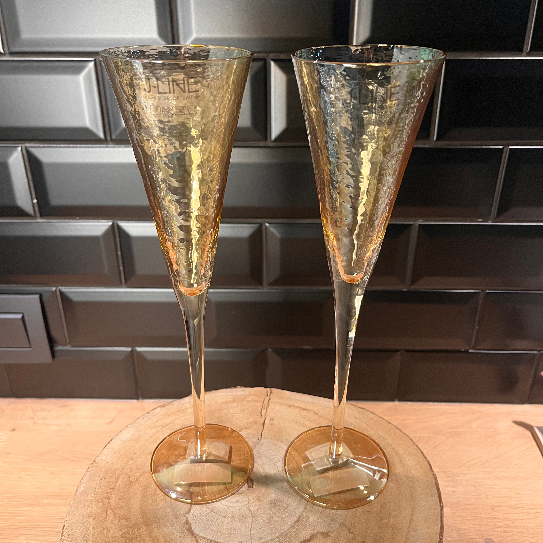 Flute à champagne en verre doré