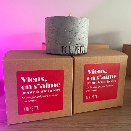 Bougie béton "Viens, on s'aime" - Cerise